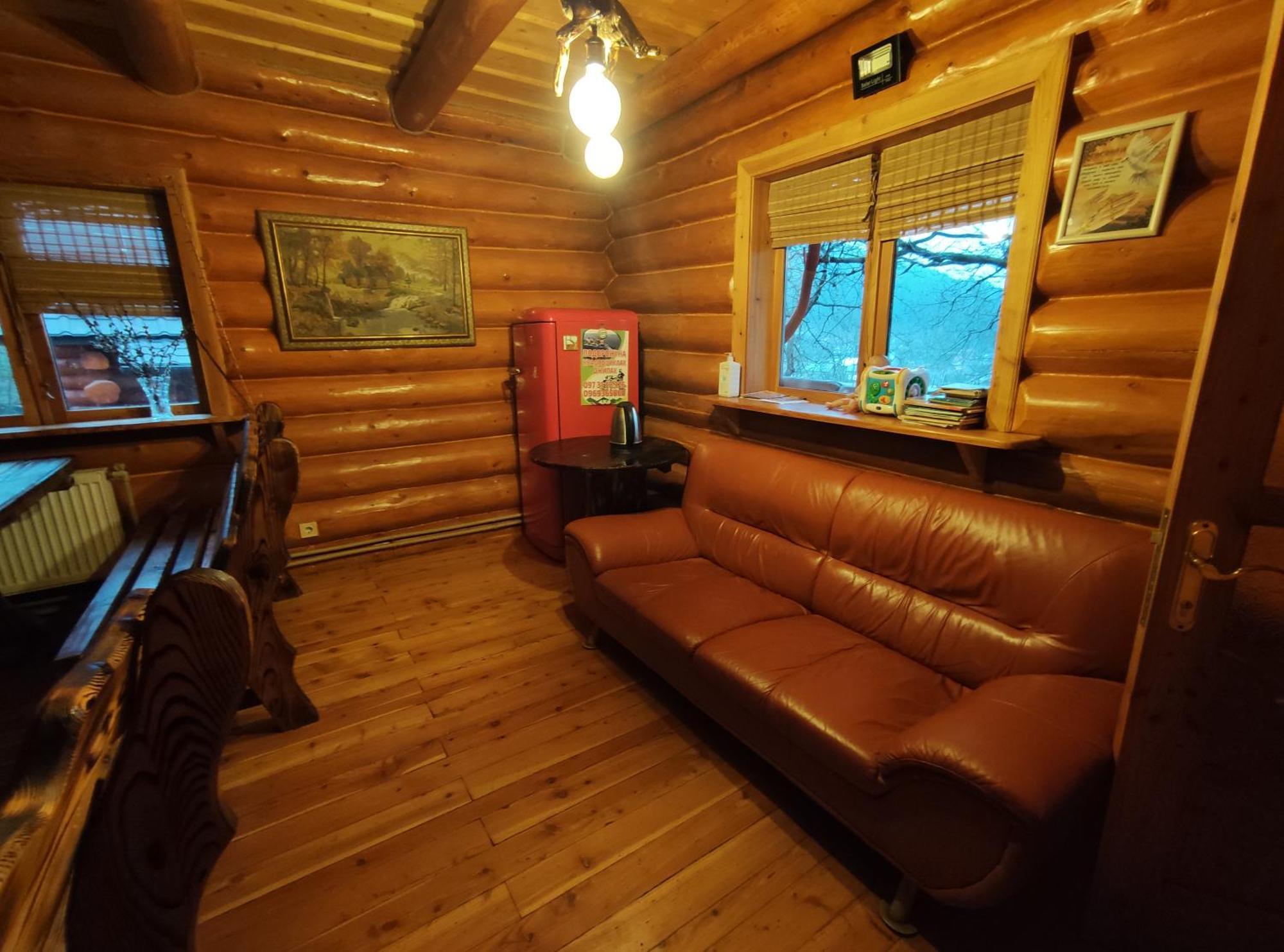 Дерев'Яний Котедж "Казка" Yaremche Exterior foto